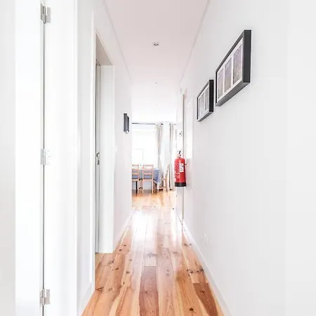 Lx Design Near Congress Center Bed & Breakfast 4*