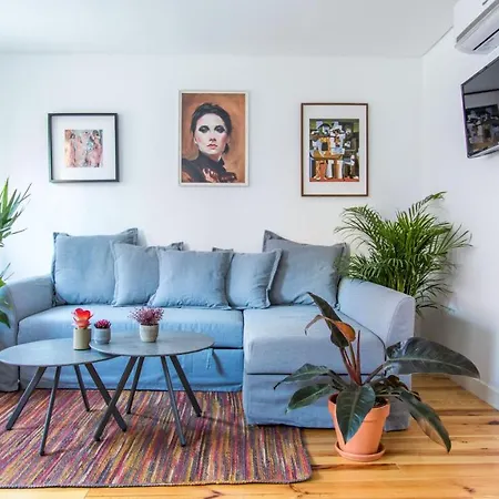 Lx Design Near Congress Center 4*