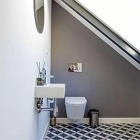 Lx Design Near Congress Center Bed & Breakfast