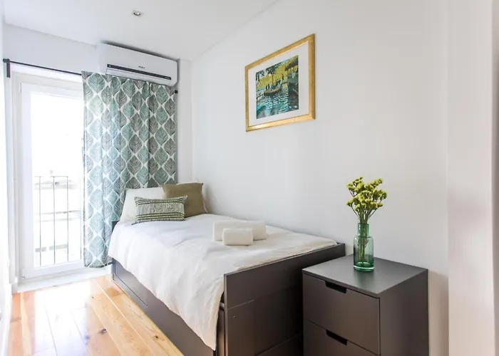 Lx Design Near Congress Center Bed & Breakfast